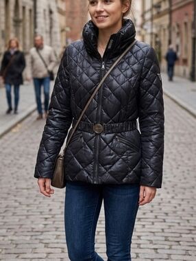 Like New ⚠️ Guess Black Quilted Belted Puffer Jacket